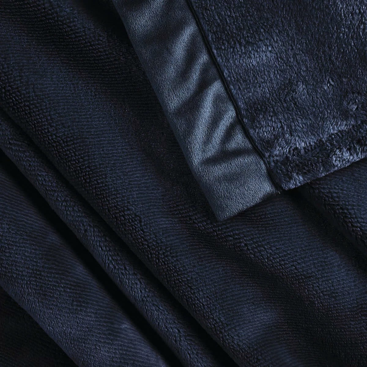 カークランドシグネチャー ブランケット シングルサイズ 140㎝ × 140㎝ 紺