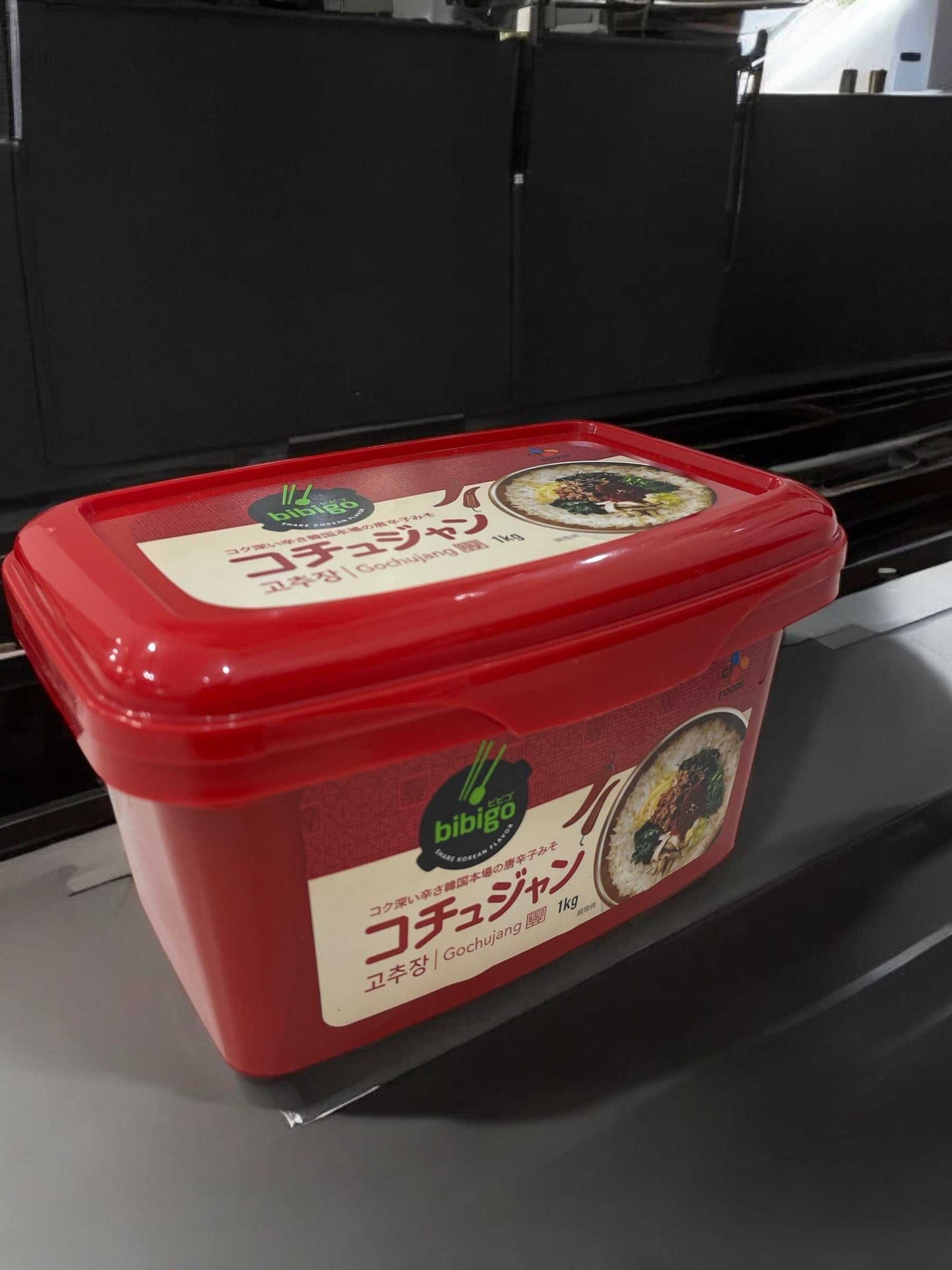 ビビゴの伝統的な韓国辛味噌コチュジャン1kgパッケージ