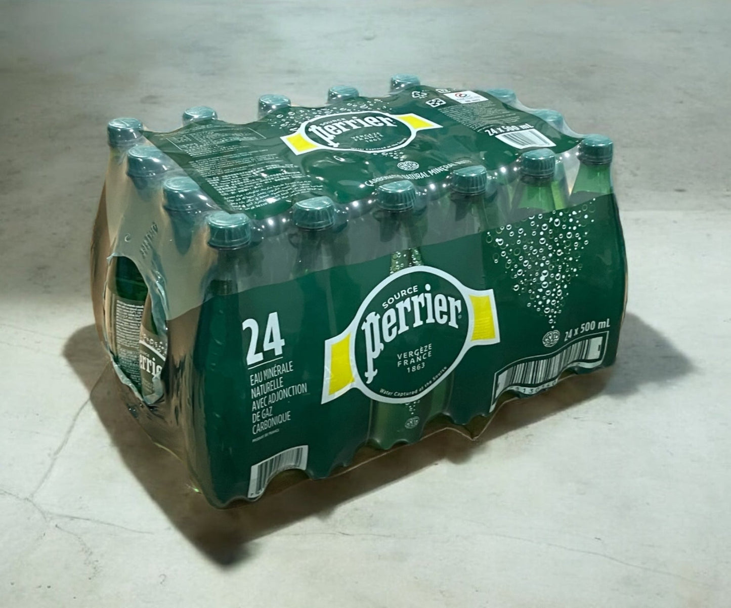ペリエ Perrier 500ml × 24本セット ナチュラル ミネラルウォーター 炭酸水 ペットボトル ゼロカロリー 【お得】