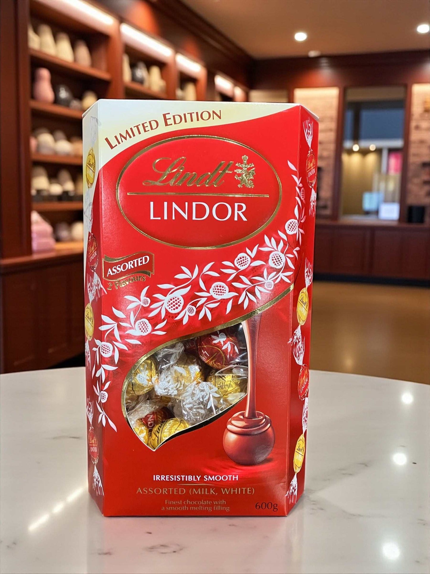 リンツ リンドール ミルクアソート ミルク&ホワイト 600g イタリア産