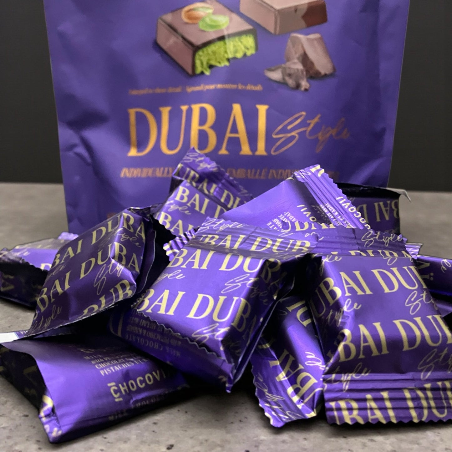 CHOCOVIAドバイのピスタチオチョコ450g、高級スイーツの伝統と贅沢