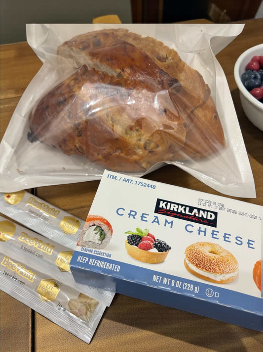 パンコーナー新商品✨ウォールナッツレーズンブレッド🍞