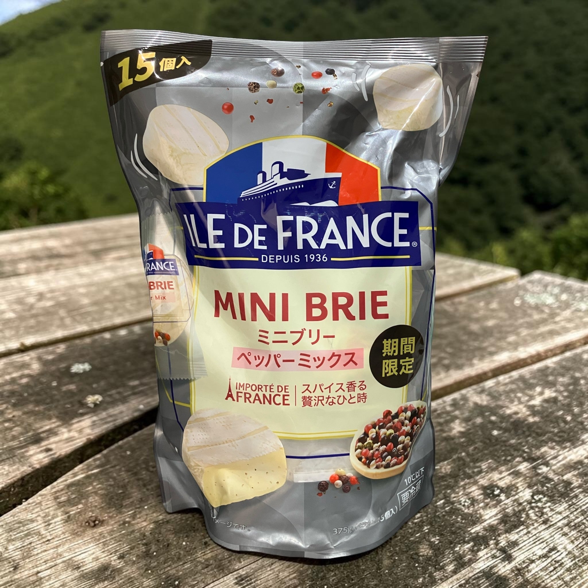 冷蔵商品】《期間限定》イル・ド・フランス ミニブリーチーズ ペッパー