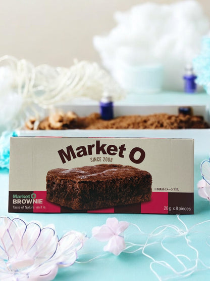 マーケットオー ブラウニー 8個入りのパッケージと商品イメージ。