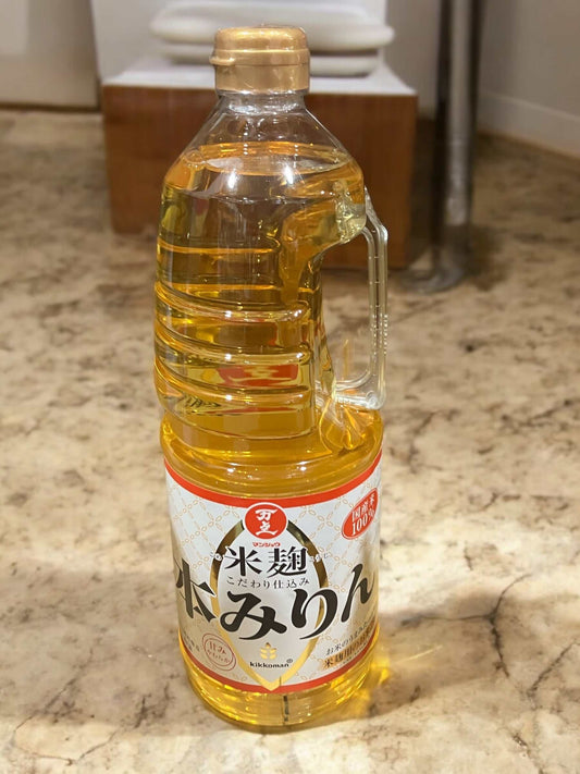 Large 1.8L bottle of 万丈 米麹 本みりん with rich aroma and sweetness.