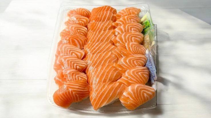 極上サーモン握り　サーモンずくし 24貫 コストコのお寿司