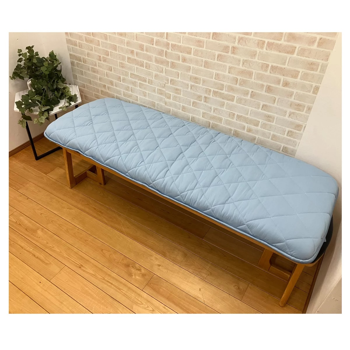 昭和西川 極厚ウレタン 冷感 長座布団 60 x 150cm　カラー  ライトブルー