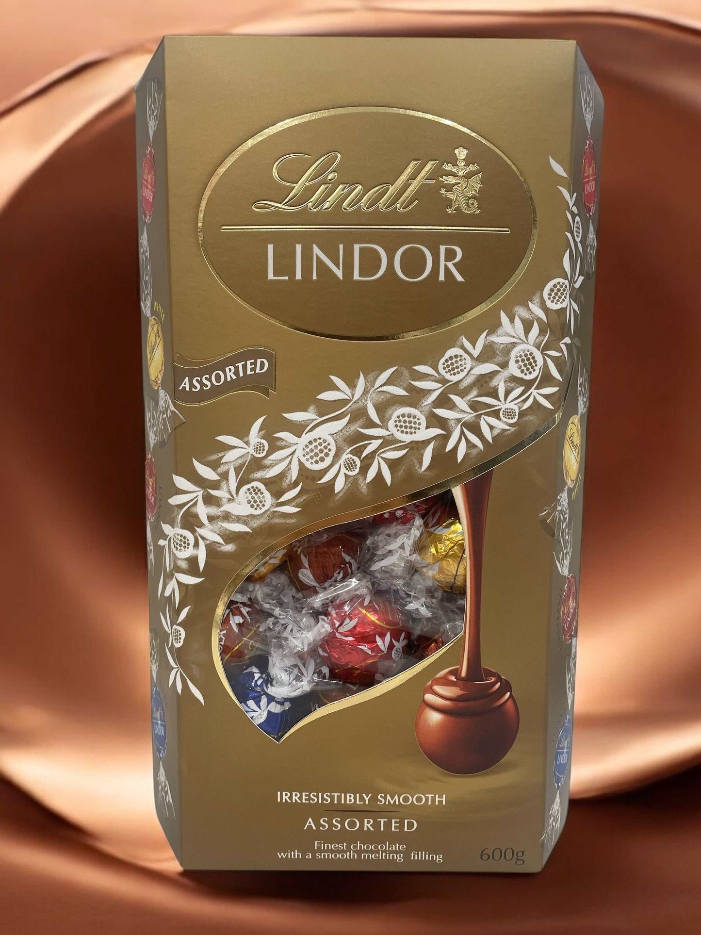 リンツリンドール ゴールドアソート, 4つのフレーバー, パッケージ, チョコレートアソートメント, 人気チョコ, スイス産, 定番人気.
