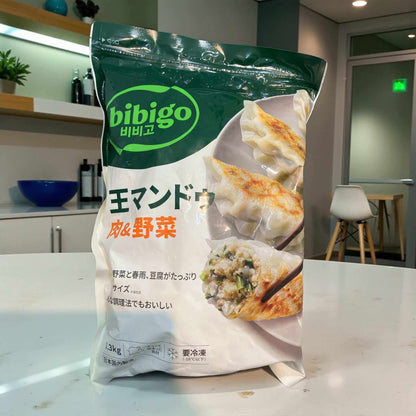 ビビゴ 王マンドゥ 肉と野菜入り韓国風冷凍餃子1.3kgパック